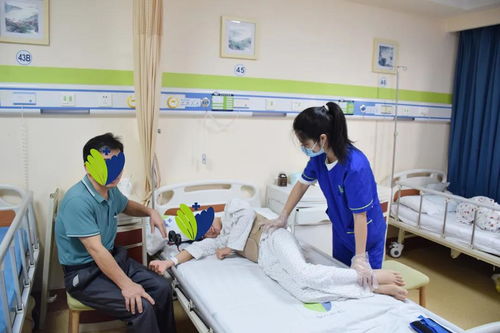 暨南大學(xué)崇愛醫(yī)院舉辦“認(rèn)識物理治療，專注精準(zhǔn)康復(fù)”慶祝活動暨先進(jìn)康復(fù)設(shè)備展示